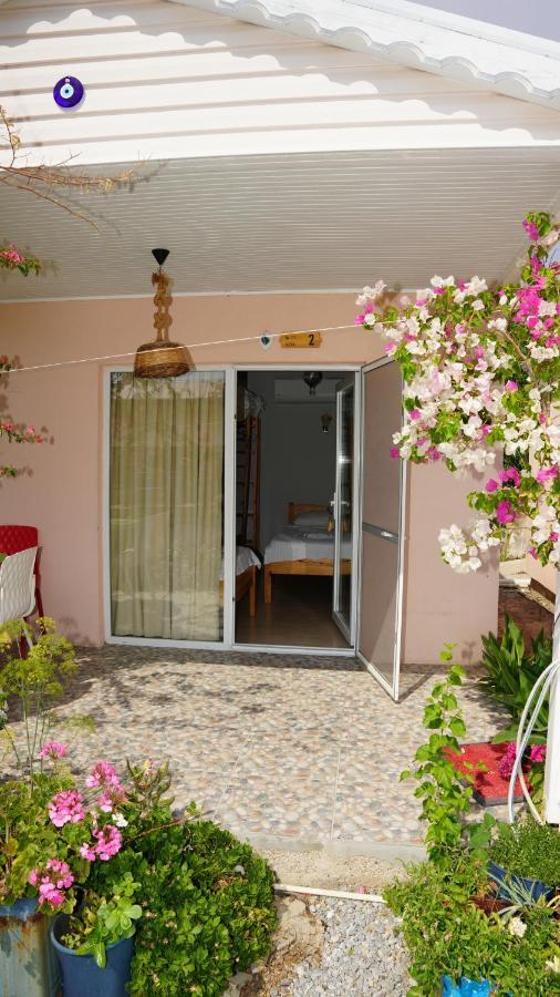 Yelken Bungalov Bed & Breakfast Milas Exterior photo